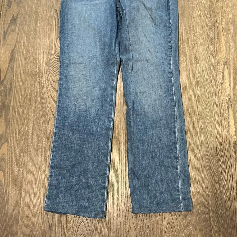 NWOT Lee Girls Relaxed Fit Straight Leg Mid Rise Belted Size 10 Long